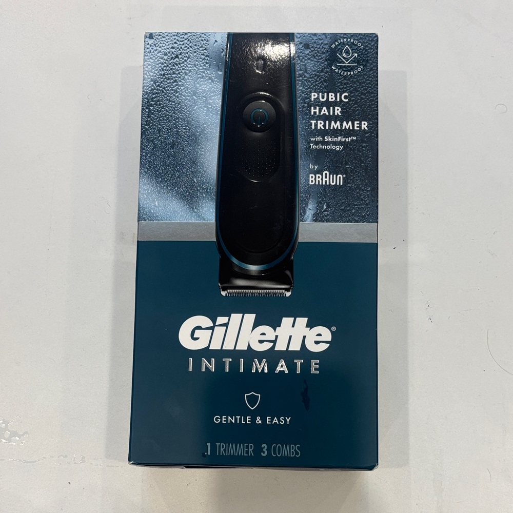 Gillette Black and Blue Grooming Shaver